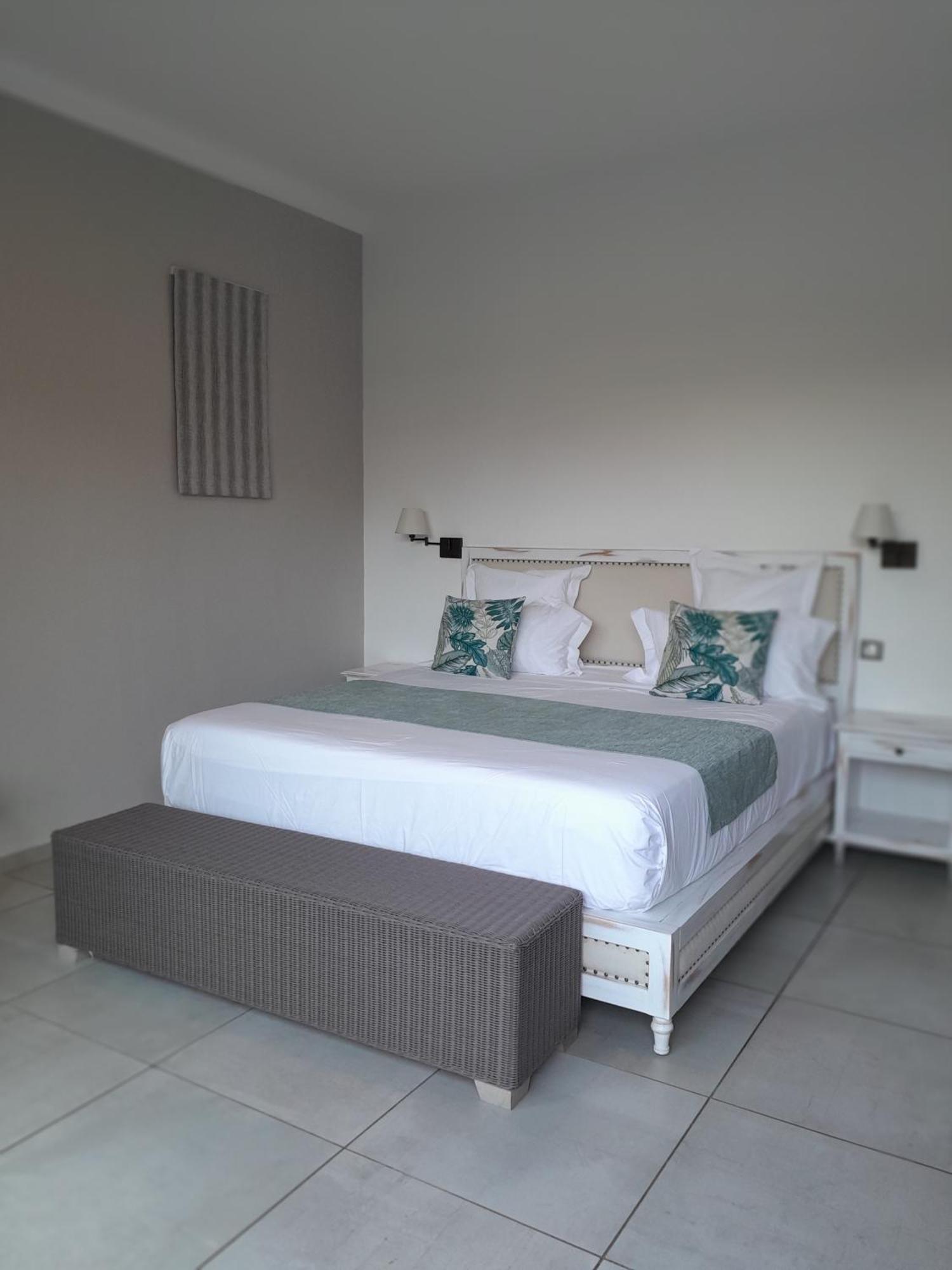 Luxury At Royal Park Villa Balaclava