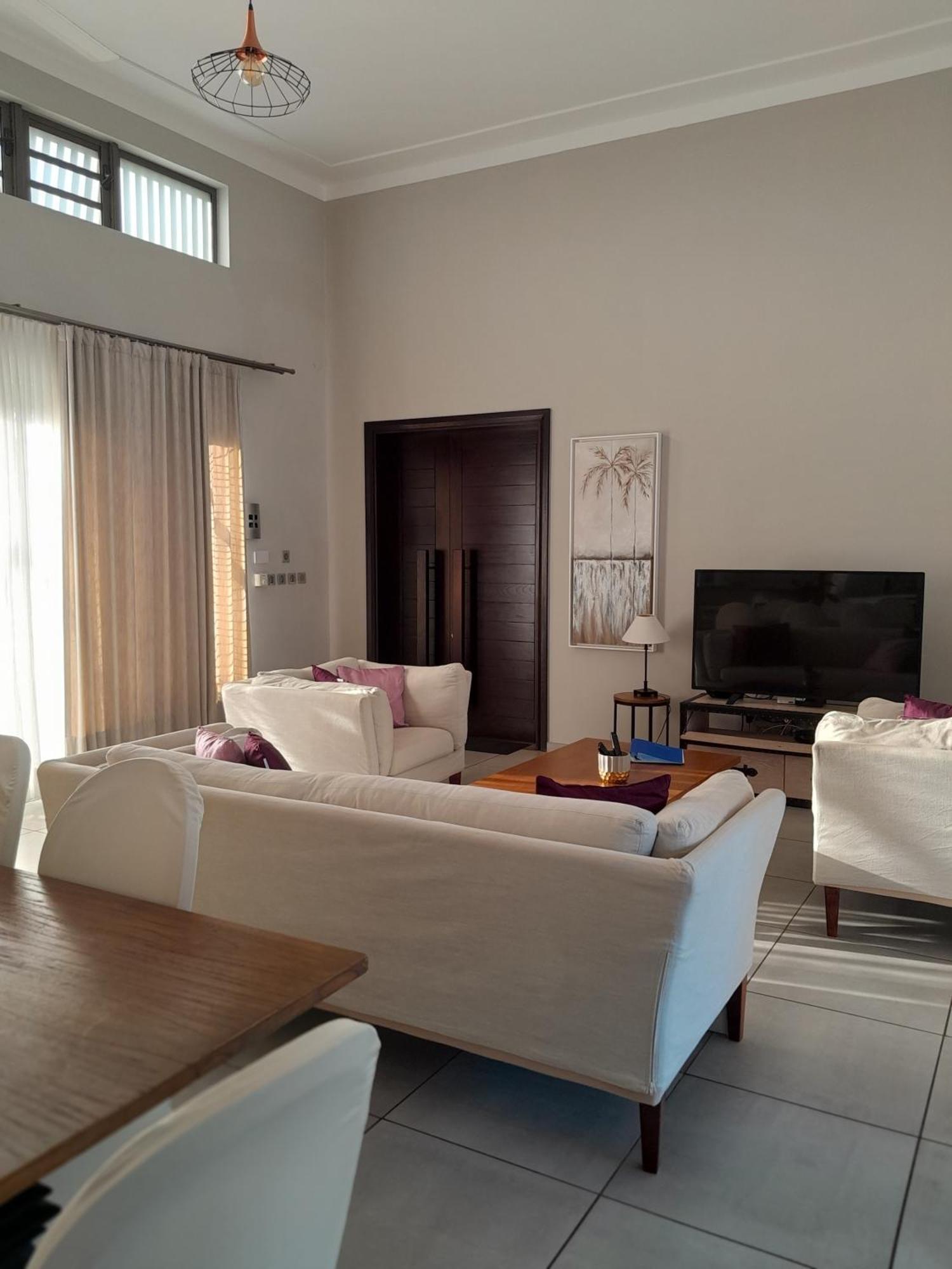 Villa Luxury At Royal Park *